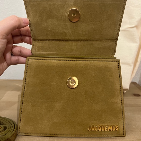 Jacquemus leather top-handle bag Le Chiquito Medium Tapenade NWT - Picture 8 of 11